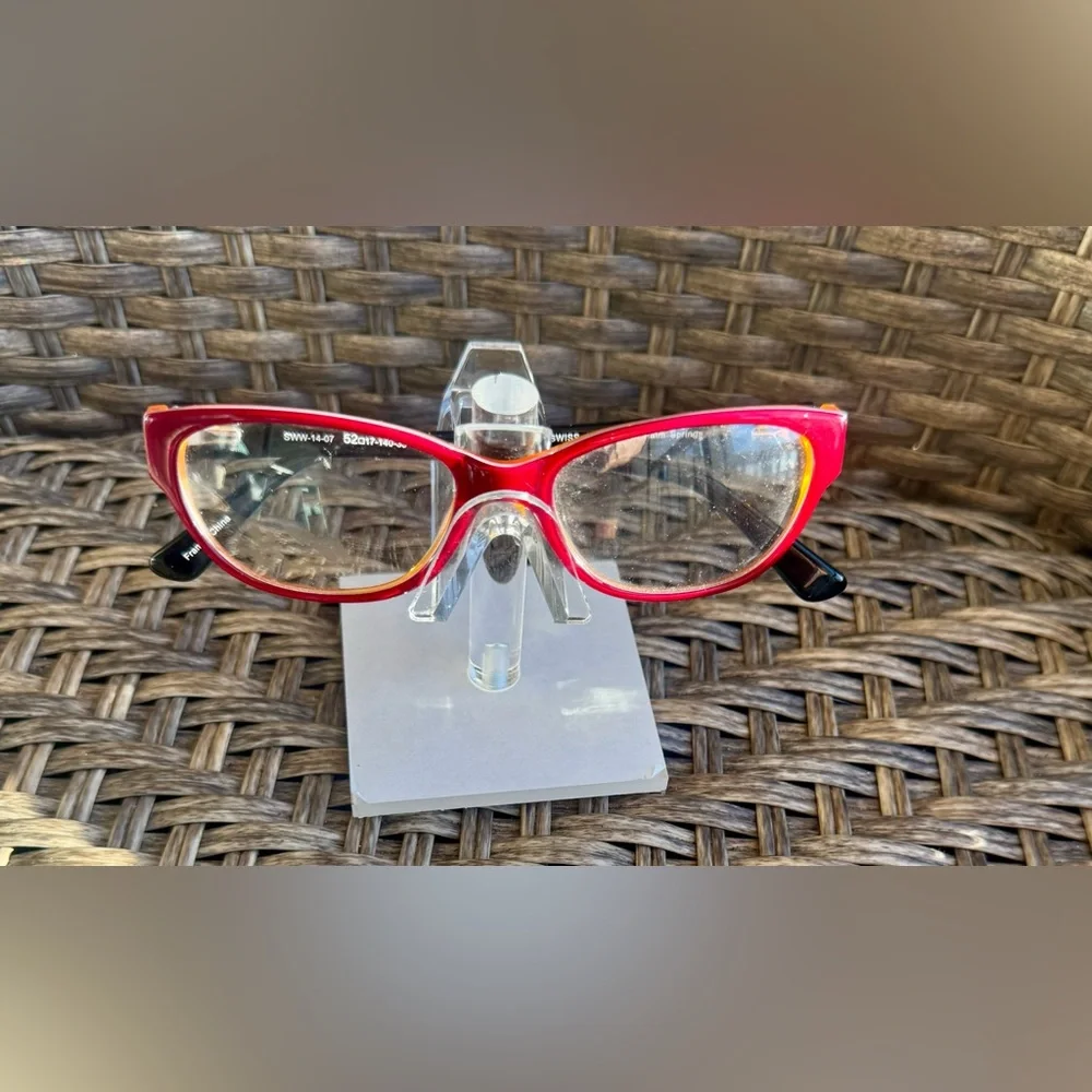 SWISS SWW-14-07 Designed in Palm Springs Red/Orange 52-17-140 Cat Eye Shape